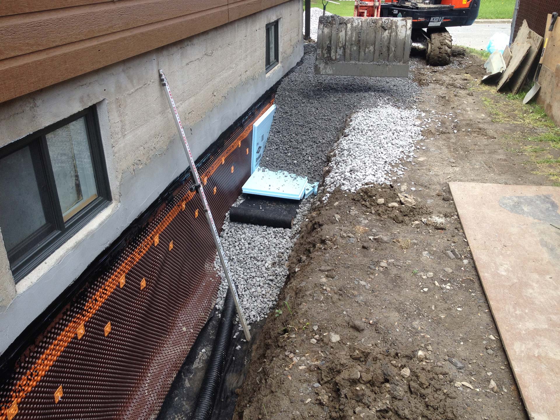Équipe d'excavation au travail